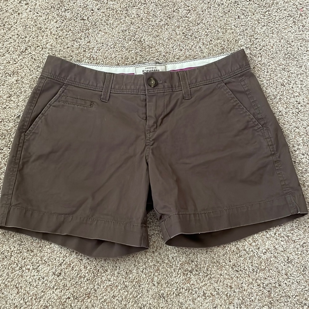 Brown khaki shorts